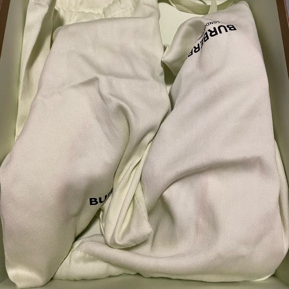 Burberry Arthur Vintage Check Sneakers (Rare Find) - Picture 5 of 6